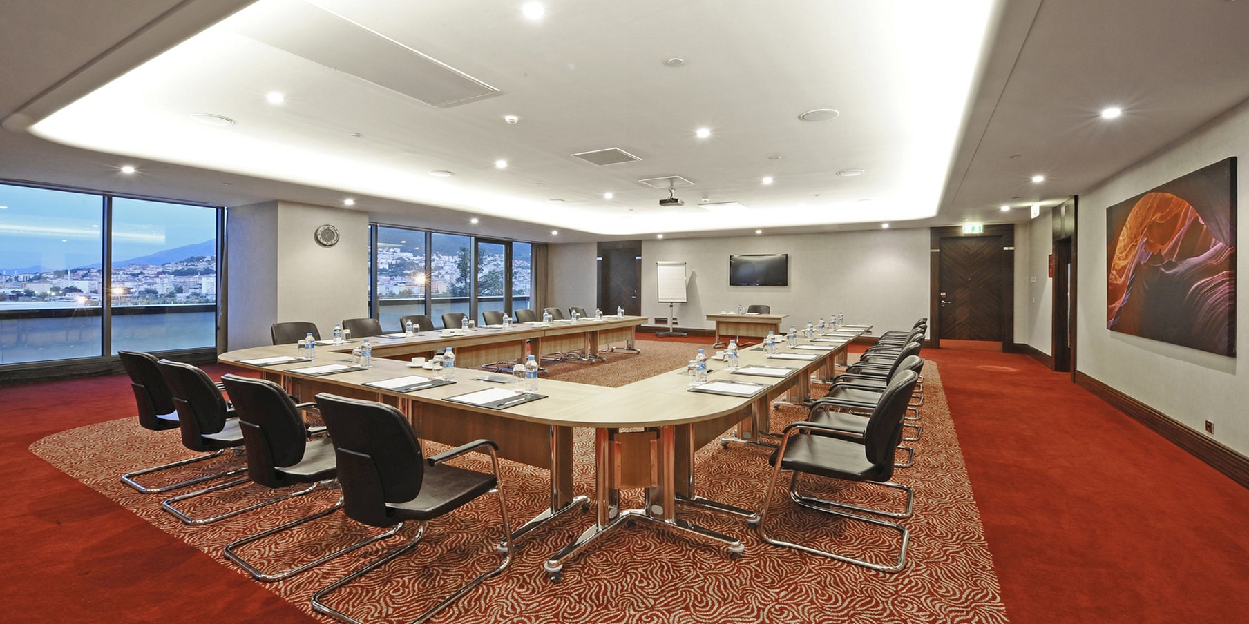 Crowne Plaza Convention Center & Thermal Spa