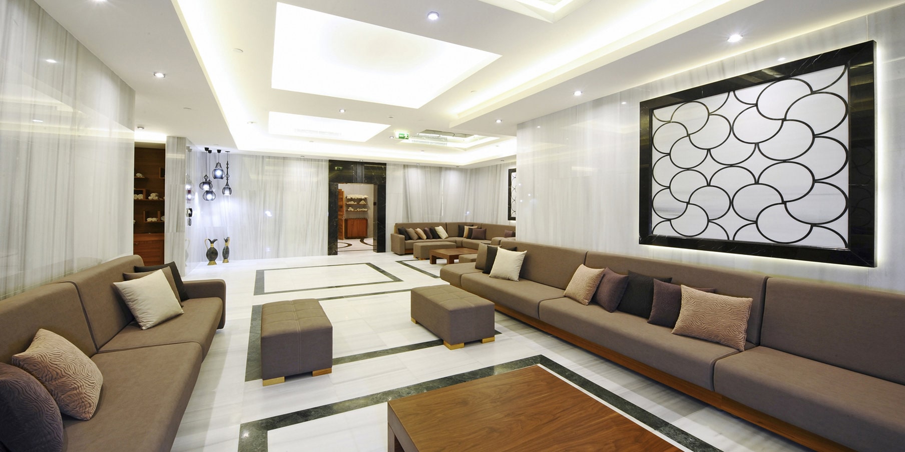 Crowne Plaza Convention Center & Thermal Spa