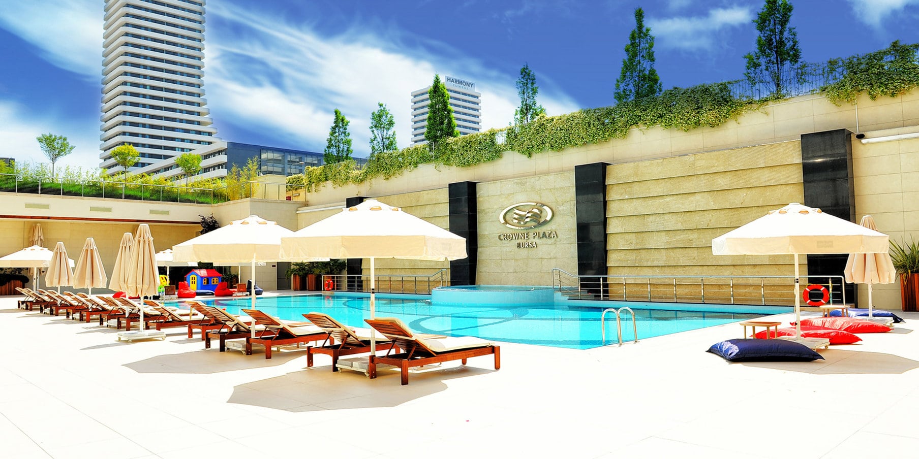 Crowne Plaza Convention Center & Thermal Spa