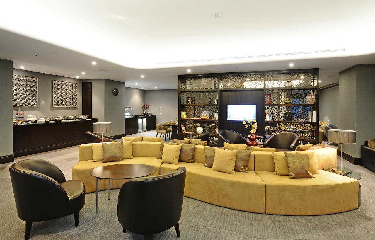 Crowne Plaza Convention Center & Thermal Spa
