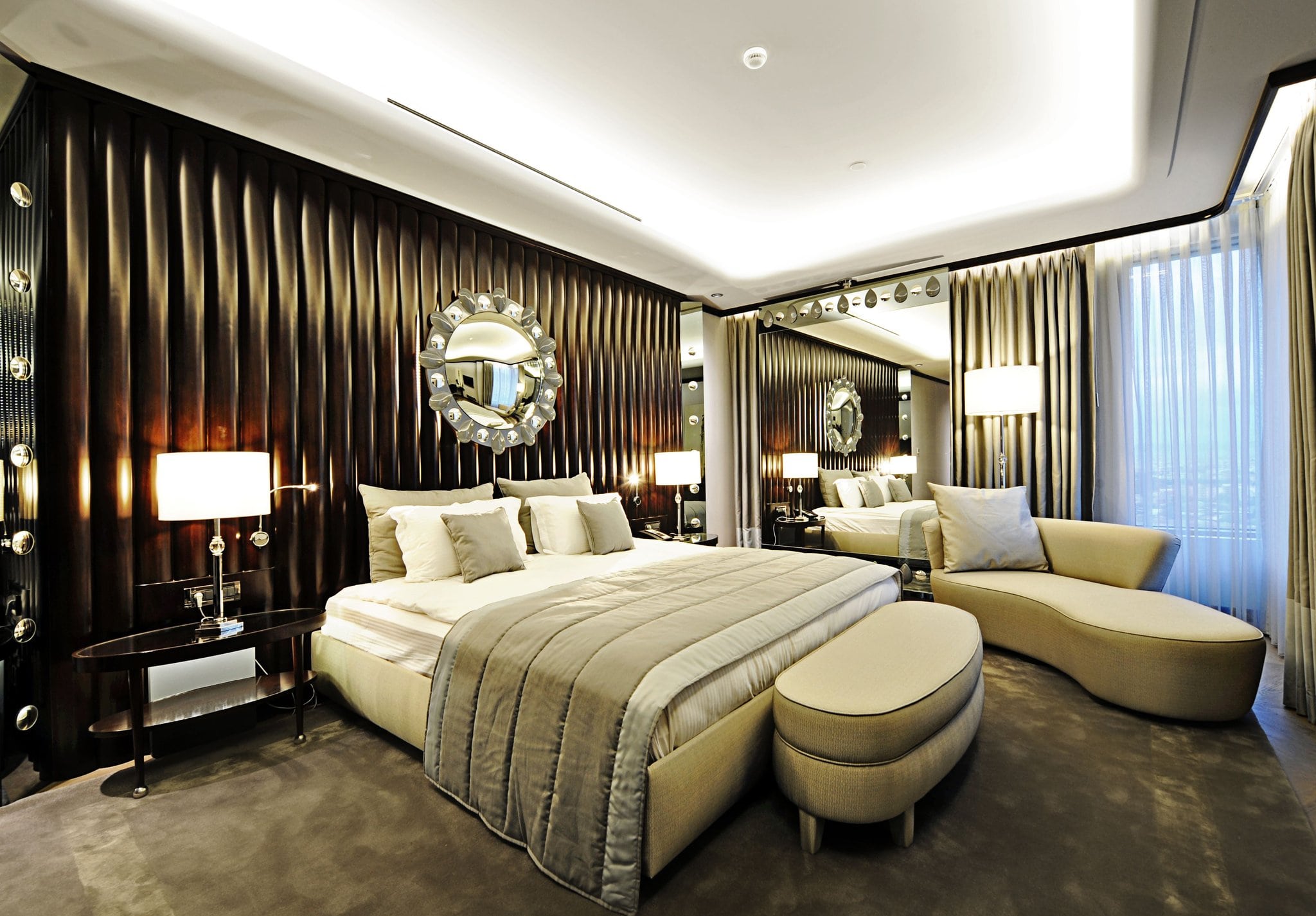 Crowne Plaza Convention Center & Thermal Spa